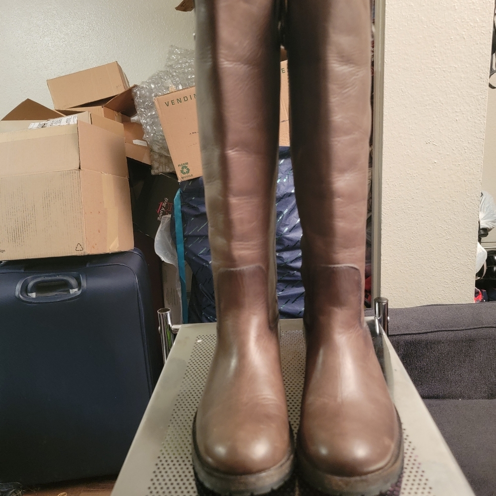 Frye Melissa Button Lug Tall Smoke Gray Leather Size 7.5 B 3471374 MSRP $378